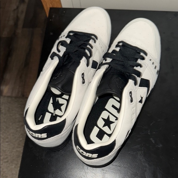 Men's Black and White Sneakers Comverse, BRAND NEW, NEVER WORN, SIZE 13 - Picture 1 of 11